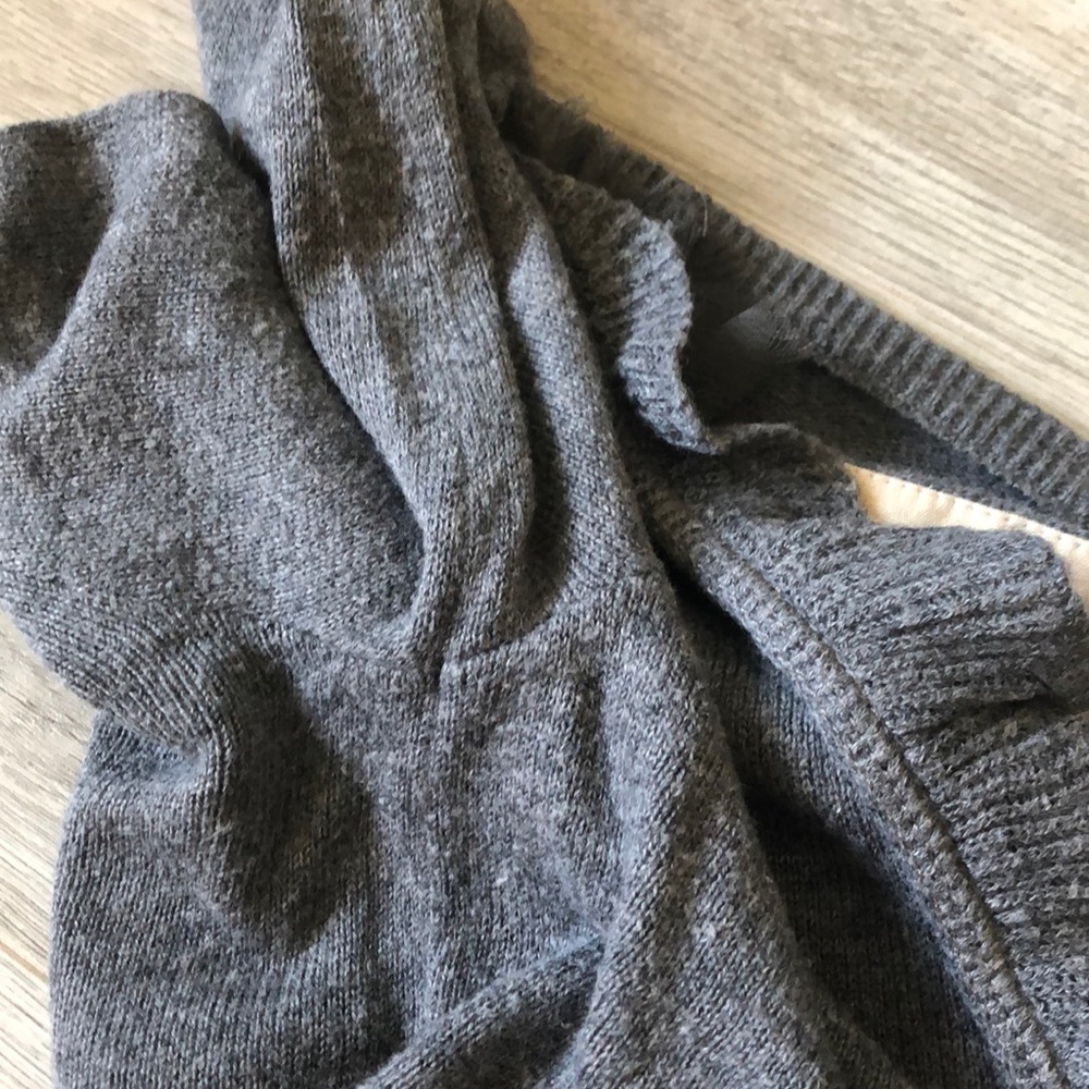 Hollister Ruffle Edge Cardigan - Picture 3 of 5